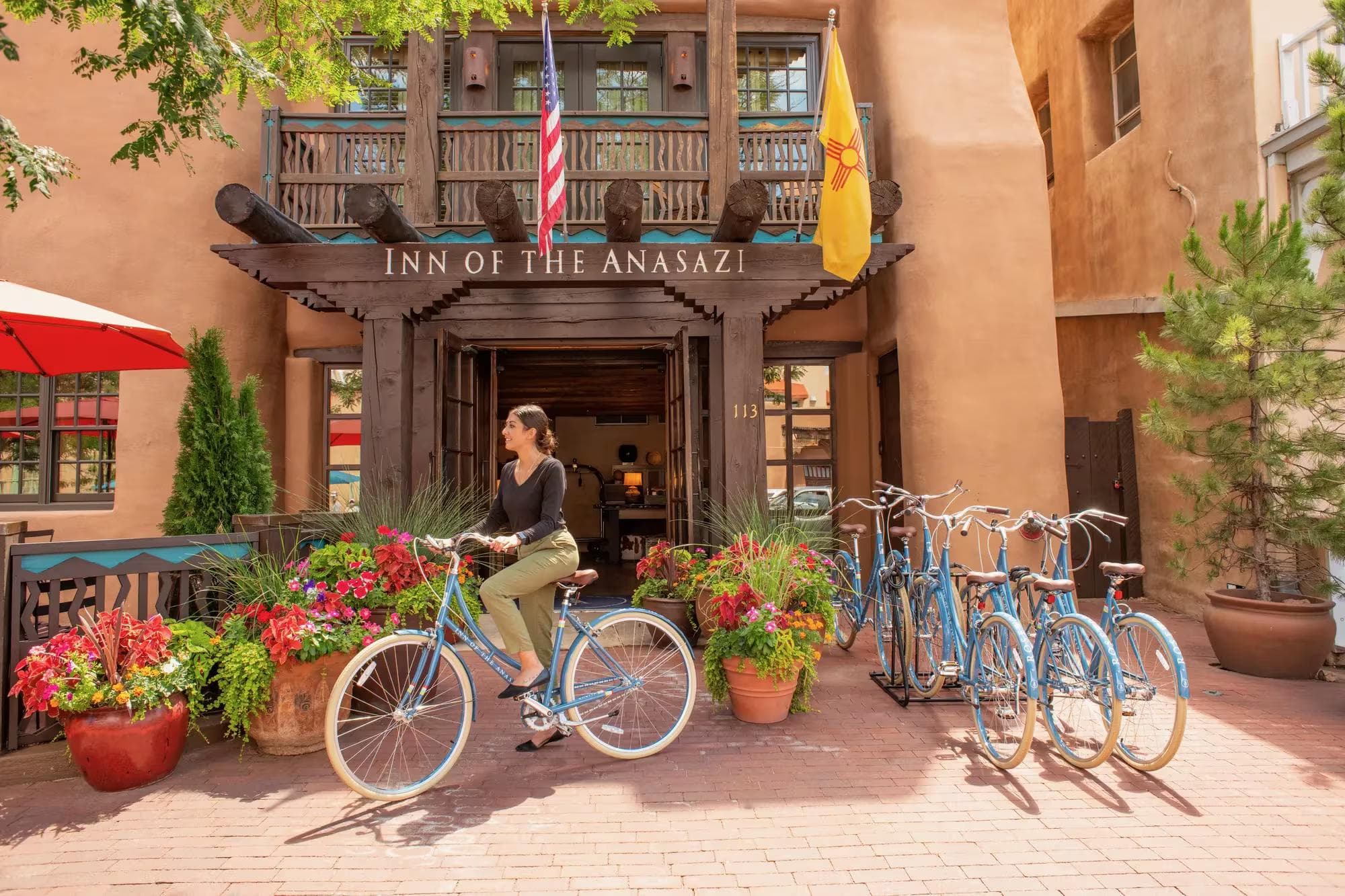 Rosewood Inn of the Anasazi gallery 4